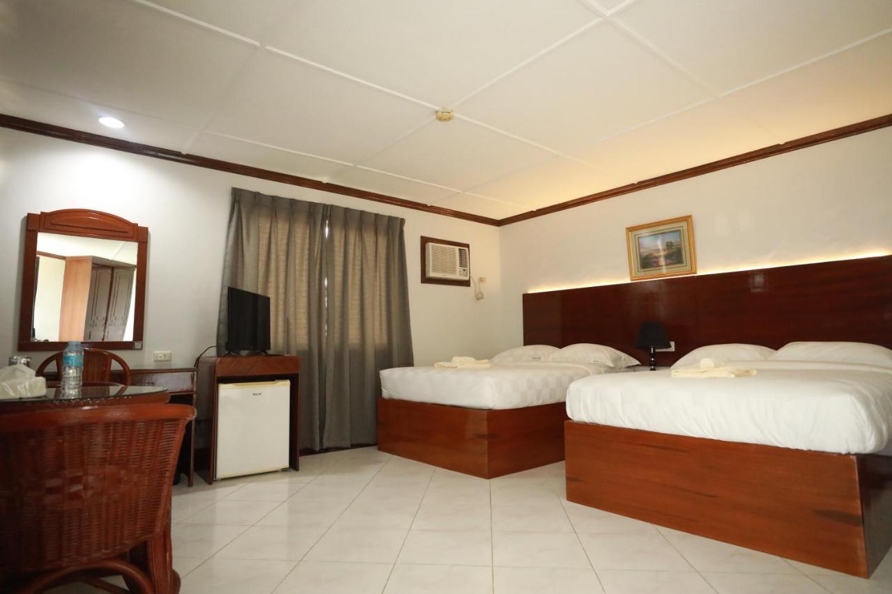Bohol Plaza Mountain Resort And Restaurant Dauis Eksteriør bilde