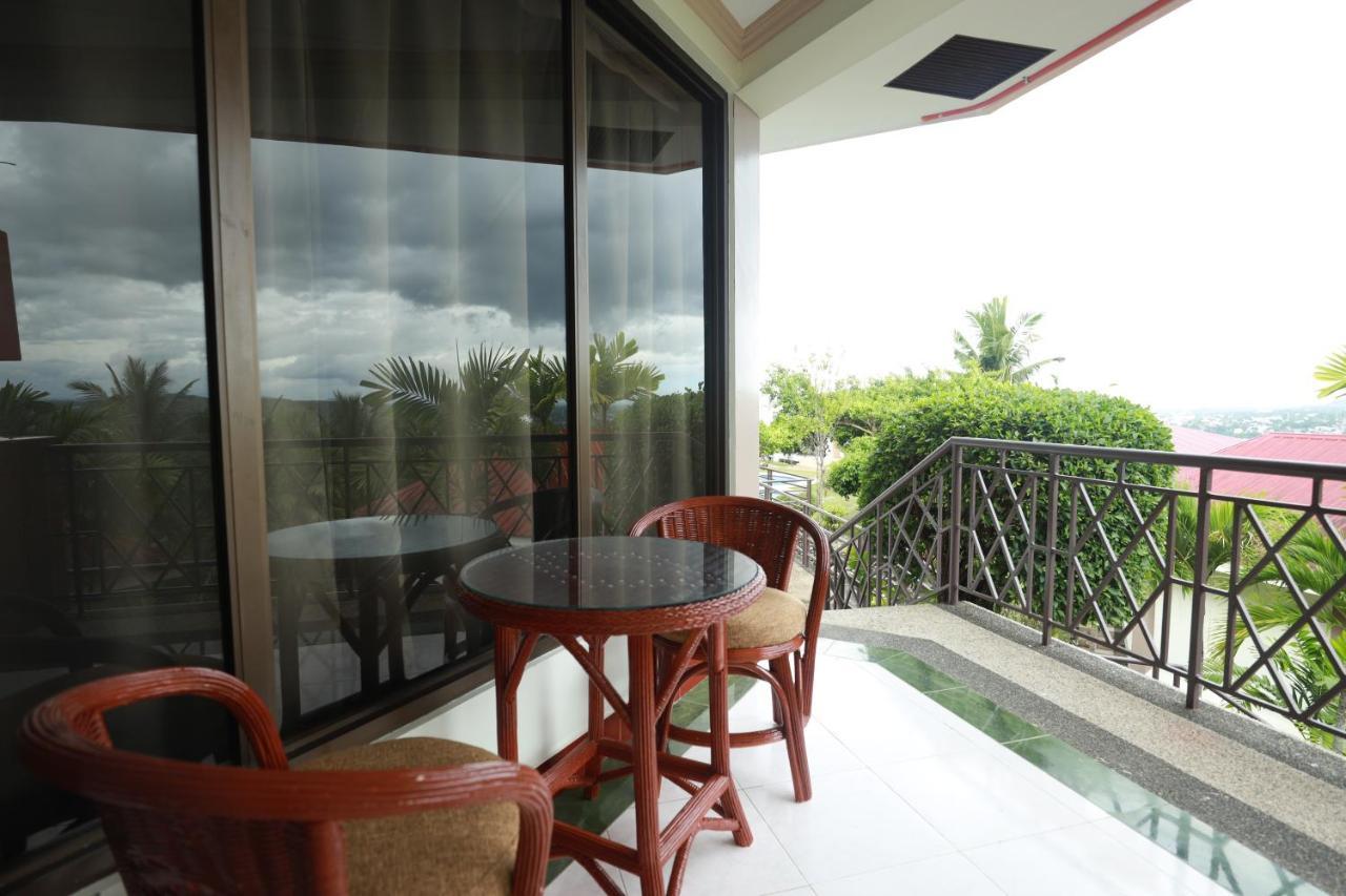 Bohol Plaza Mountain Resort And Restaurant Dauis Eksteriør bilde