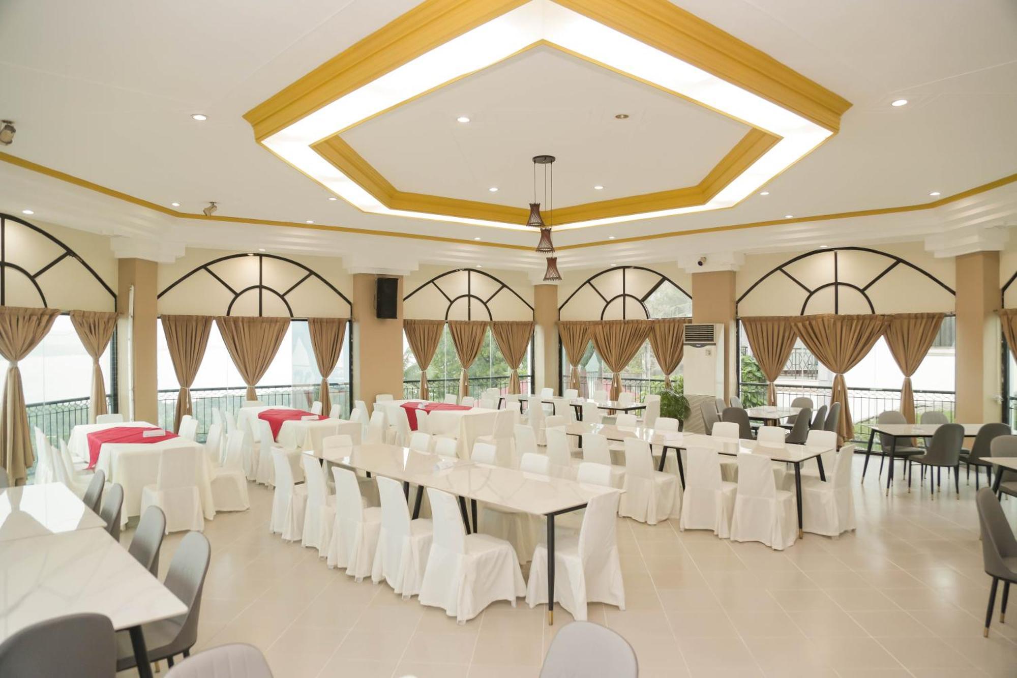 Bohol Plaza Mountain Resort And Restaurant Dauis Eksteriør bilde